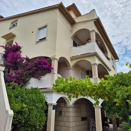 Gostinjska kuća Goga 3*