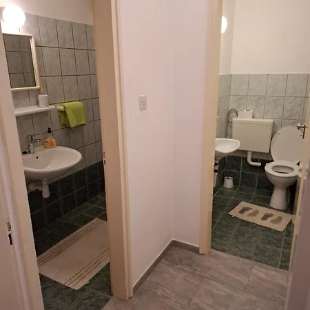 Goga Gostinjska kuća 3*